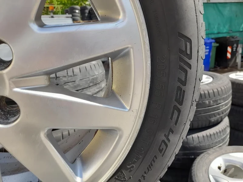 KIT 4 Cerchi 20555 R16 30666524 Volvo V50 2004