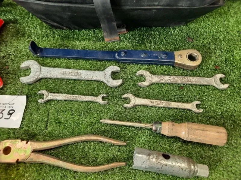 KIT Attrezzi Lancia 2000