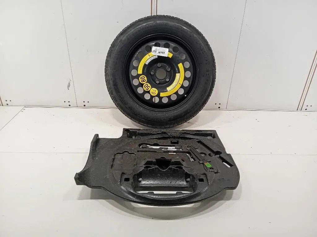 KIT Attrezzi A1668990021A164400002 RUOTA DE SCORTA Mercedes Classe ML W166 2012