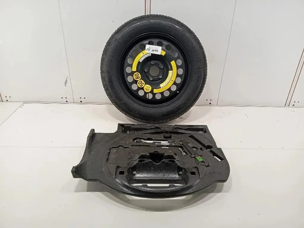 KIT Attrezzi A1668990021A164400002 RUOTA DE SCORTA Mercedes Classe ML W166 2012