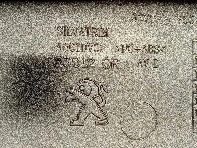 KIT Barra Portapacchi Tetto 1610100180 KIT RRIVESTIMENTO BARRE PORTAPACCHI Peugeot 2008 I 2016