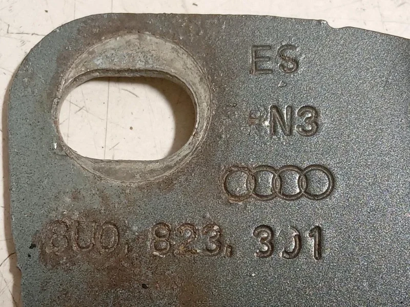 KIT Cerniere Cofano ANT 8J0 823 3028U0 823 301 SX+DX Audi Q3 8UB 2012