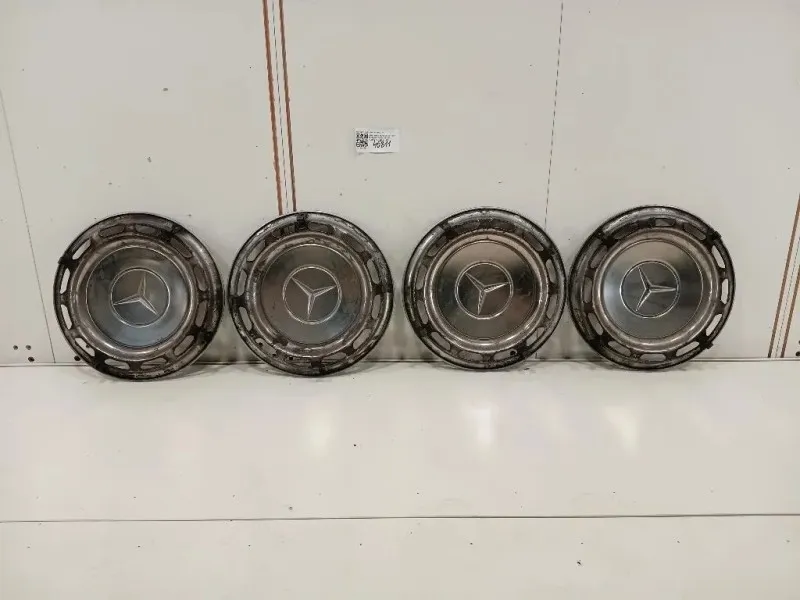 KIT Copricerchio Ruota KIT COPRICERCHIO RUOTA Mercedes Serie W123 1976-1985