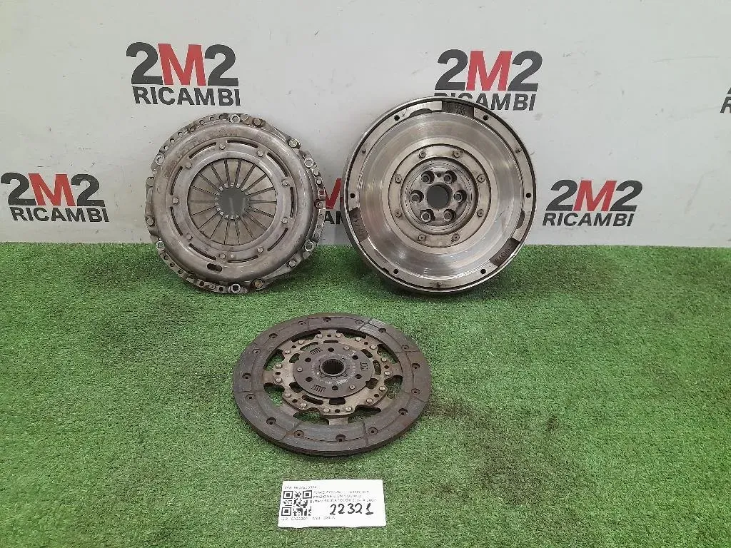 KIT Frizione CON Volano 9647933380 9654219380 Ford Focus II 2005