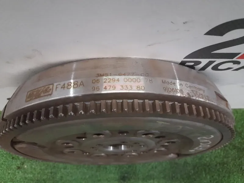 KIT Frizione CON Volano 9647933380 9654219380 Ford Focus II 2005