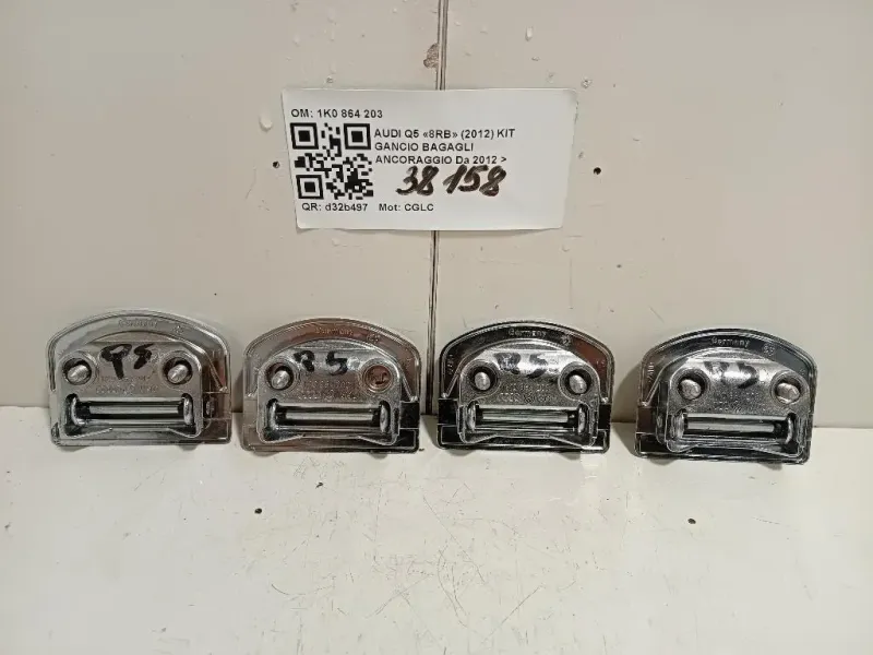 KIT Gancio Bagagli Ancoraggio 1K0864203 Audi Q5 8RB 2012