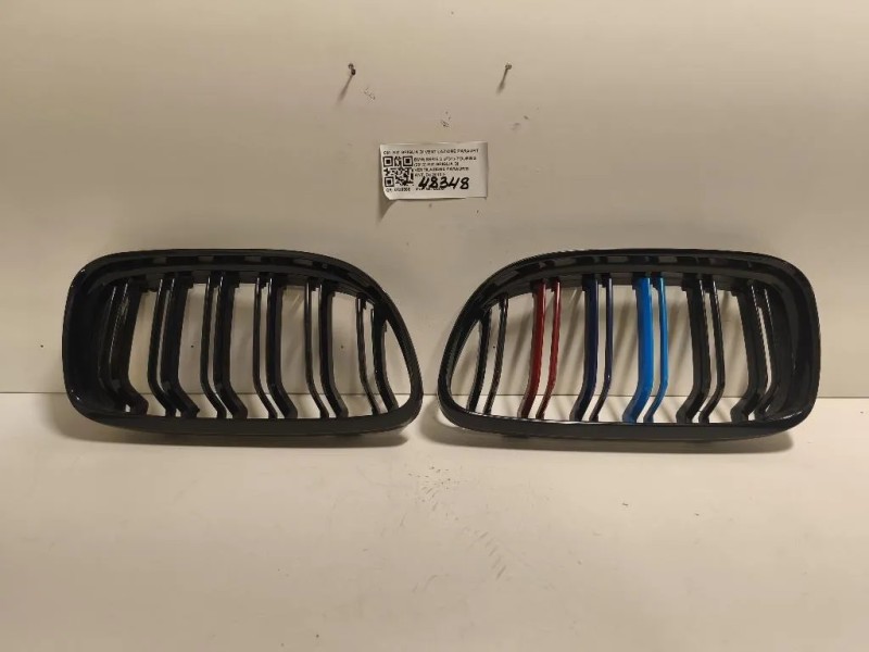 KIT Griglia DI Ventilazione Paraurti ANT KIT GRIGLIA DI VENTILAZIONE PARAURTI ANT Bmw Serie 3 F31 Touring 2012