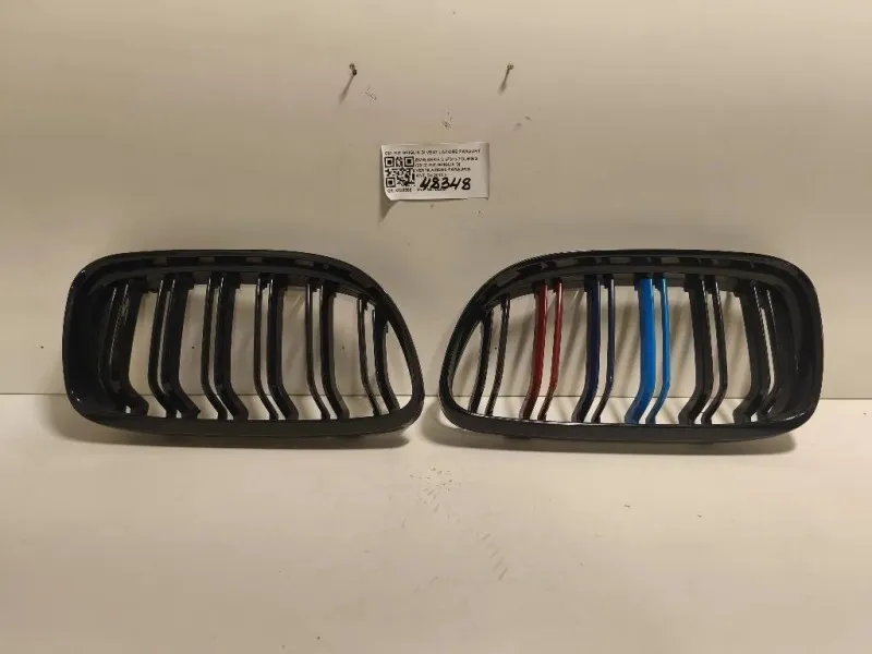 KIT Griglia DI Ventilazione Paraurti ANT KIT GRIGLIA DI VENTILAZIONE PARAURTI ANT Bmw Serie 3 F31 Touring 2012