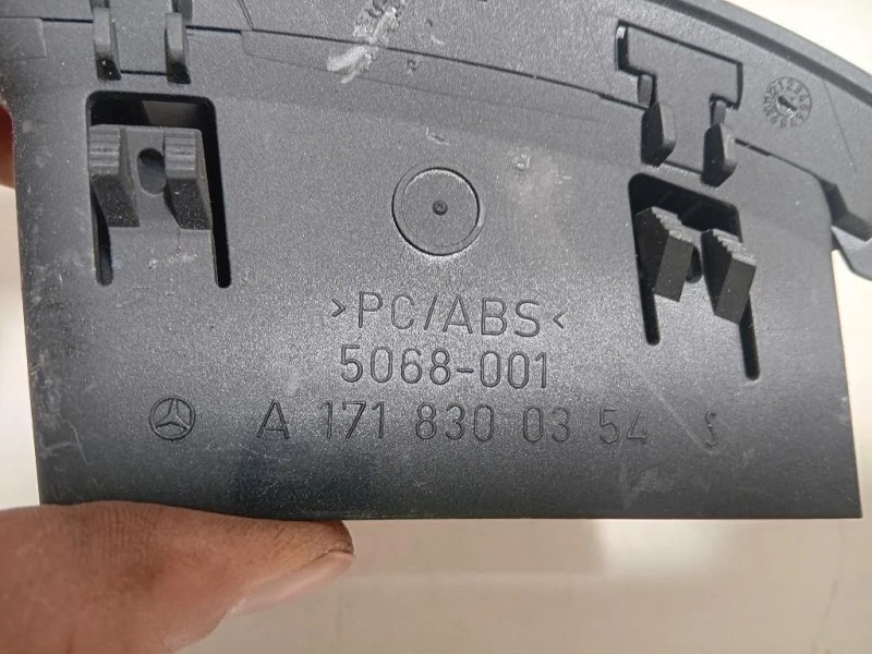 KIT Griglie Condotto ARIA Cruscotto KIT GRIGLIE CONDOTTO ARIA CRUSCOTTO Mercedes Classe SLK R171 2004