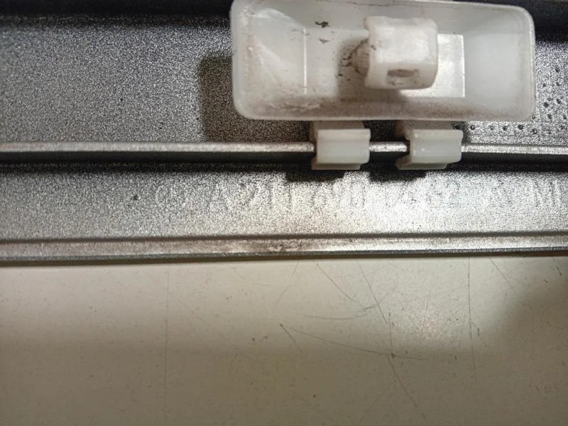 KIT Modanature Adesive Porte A11 690 16 62 Mercedes Classe E W211 2002