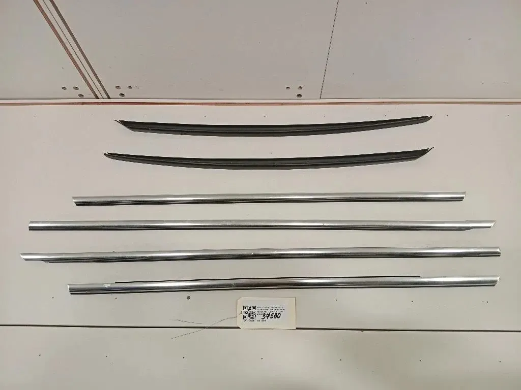 KIT Modanature Paracolpi Porta ANT E POST Audi A4 8W5 Avant 2015