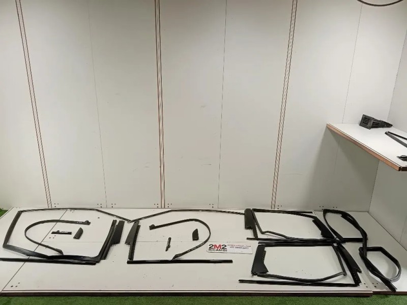 KIT Modanature Paracolpi Porta ANT E POST  Land Rover Range Rover Evoque I 2011