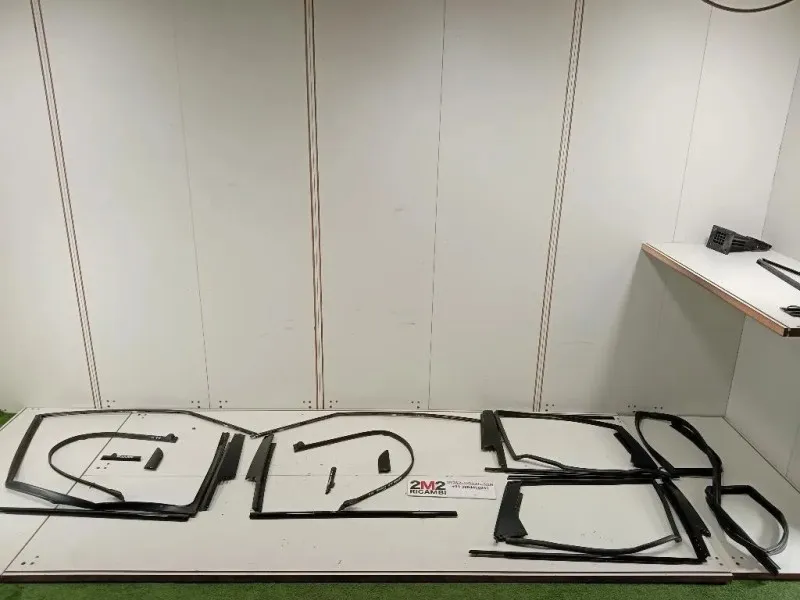 KIT Modanature Paracolpi Porta ANT E POST Land Rover Range Rover Evoque I 2011