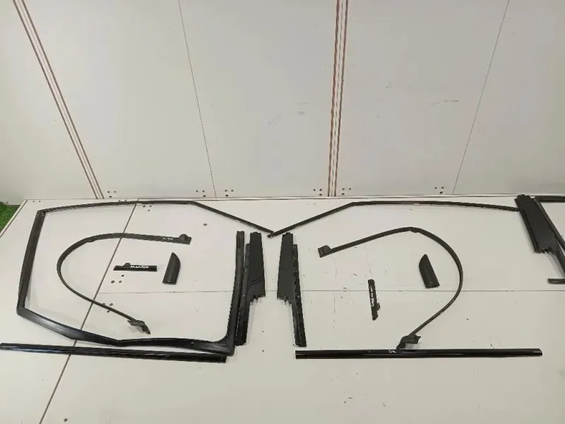 KIT Modanature Paracolpi Porta ANT E POST Land Rover Range Rover Evoque I 2011