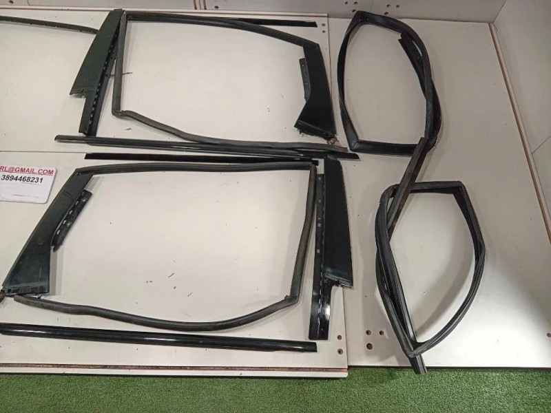 KIT Modanature Paracolpi Porta ANT E POST  Land Rover Range Rover Evoque I 2011