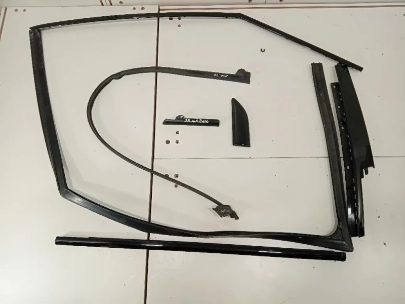 KIT Modanature Paracolpi Porta ANT E POST  Land Rover Range Rover Evoque I 2011