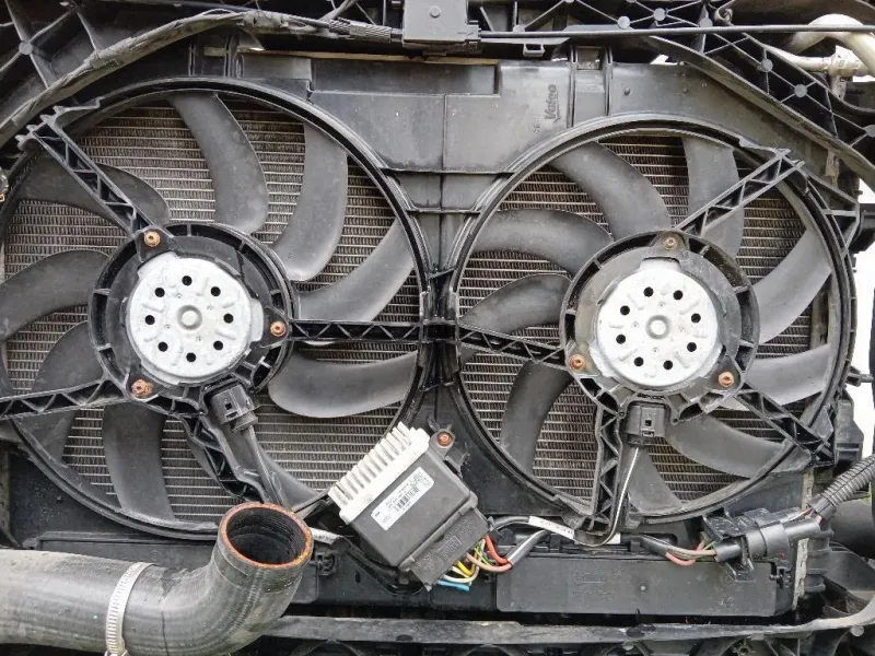 KIT Radiatori KIT RADIATORI Audi Q3 8UB 2012