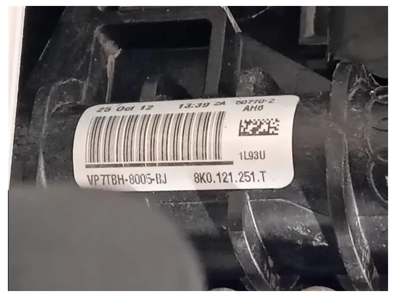 KIT Radiatori 8T0260401C 8K0959501F 8R0805500 8K0121251T Audi Q5 8RB 2012