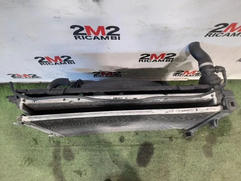 KIT Radiatori 7600532 8641946 8641963 Bmw Serie 1 F20 Berlina 2012