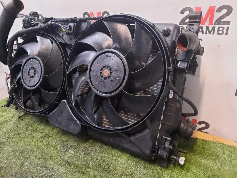 KIT Radiatori 0130308406 75617119 Chevrolet Orlando 2011