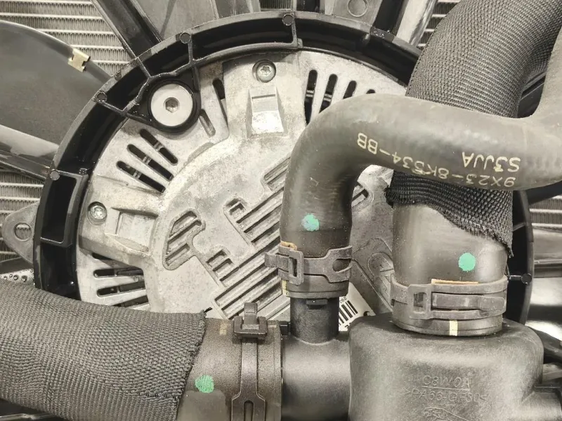 KIT Radiatori KIT RADIATORI Jaguar XF I 2011