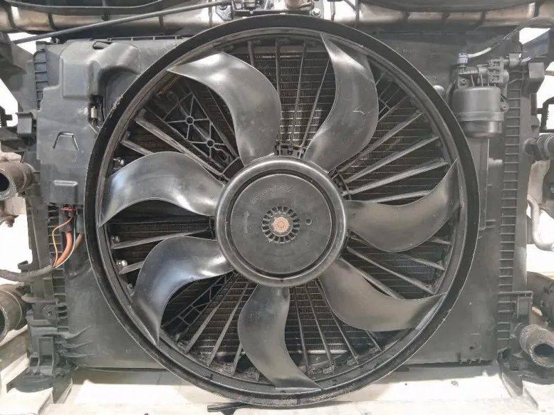 KIT Radiatori A2465000100 FRONTALE A2466200234 A2045001255 Mercedes Classe B W246 2012