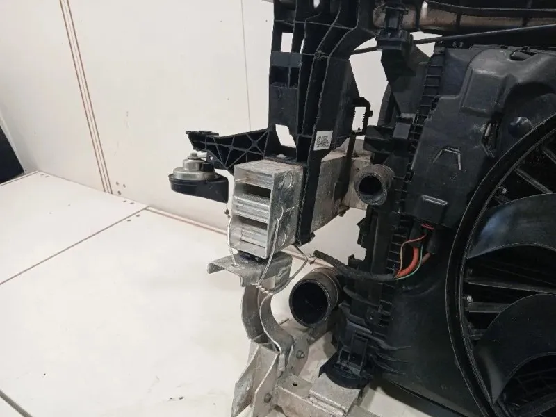 KIT Radiatori A2465000100 FRONTALE A2466200234 A2045001255 Mercedes Classe B W246 2012