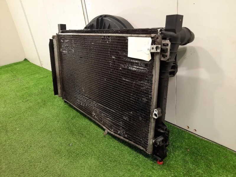 KIT Radiatori A2035004203 A2035000593 Mercedes Classe SLK R171 2008