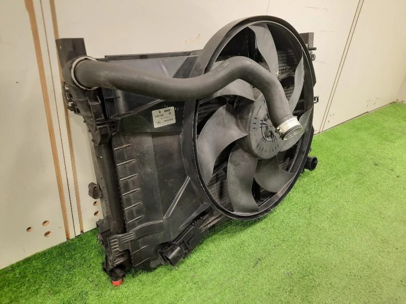 KIT Radiatori A2035004203 A2035000593 Mercedes Classe SLK R171 2008