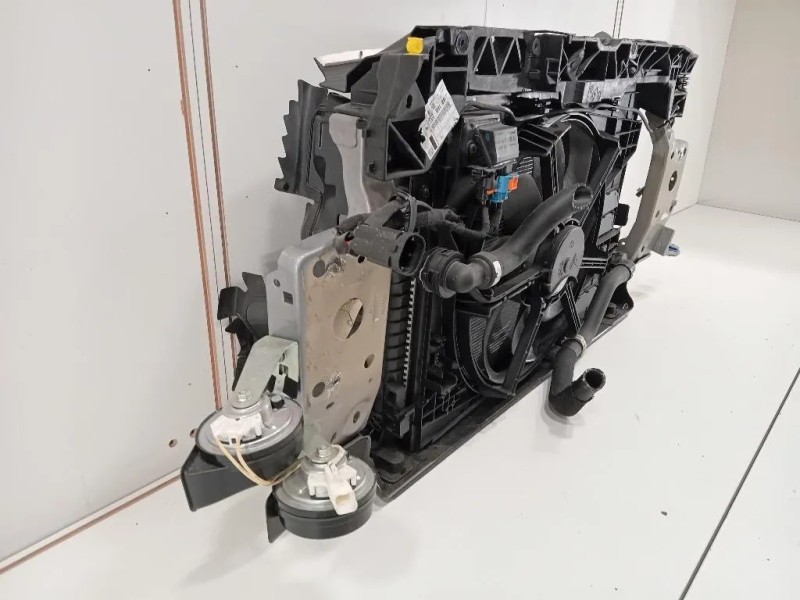 KIT Radiatori 19995YY0591EP 98166039 9677147480 Peugeot 308 II SW 2017