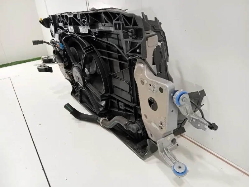 KIT Radiatori 19995YY0591EP 98166039 9677147480 Peugeot 308 II SW 2017