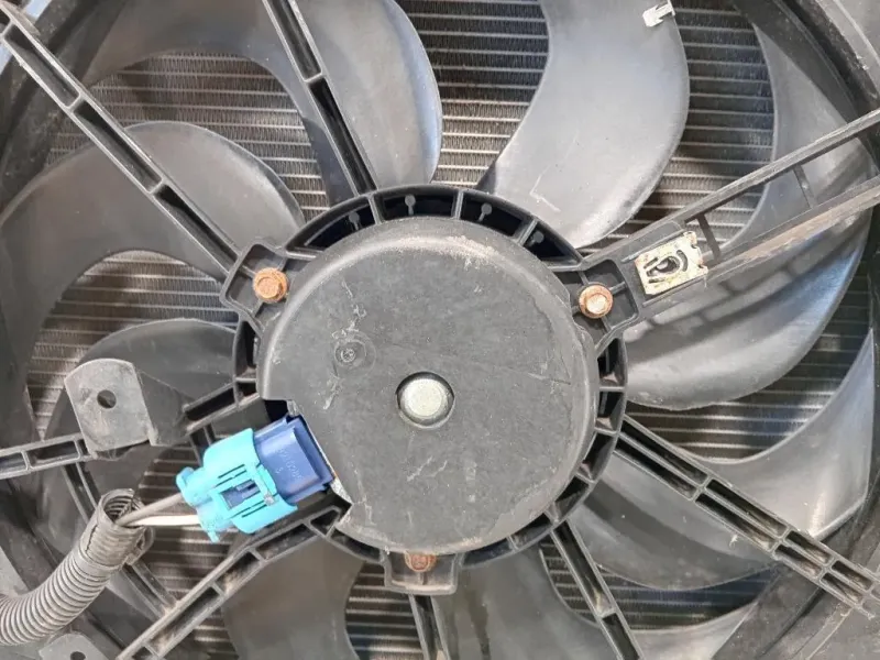 KIT Radiatori 921006843R Renault CLIO IV 2013