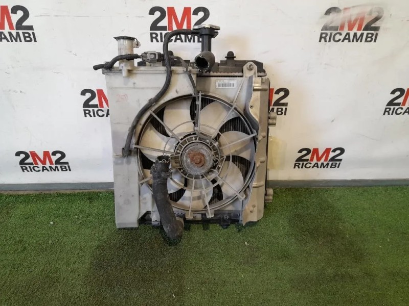 KIT Radiatori 163600Q020 CZ42217313420T 884500H020A Toyota AYGO I 2005