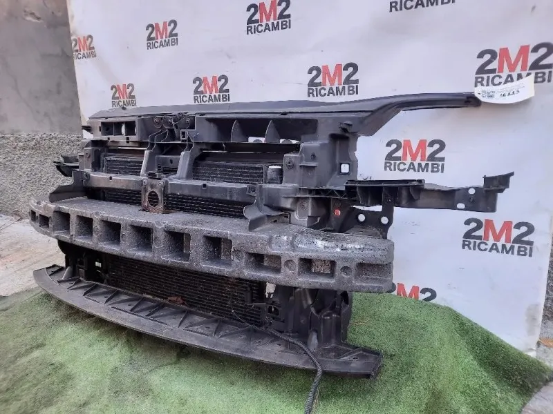 KIT Radiatori 1K0 121 251 F RIVESTIMENTO FRONTALE A Volkswagen GOLF VI 2009