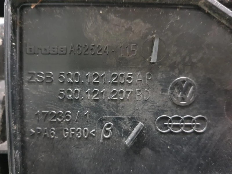 KIT Radiatori 5Q0121207BD 5Q0121251GB 5Q0816411AL Volkswagen GOLF VII 2013