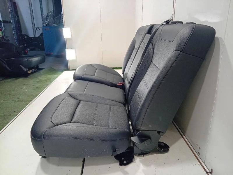 KIT Sedili KIT SEDILI GLE W166 PELLE NERO Mercedes Classe GLE W166 2015