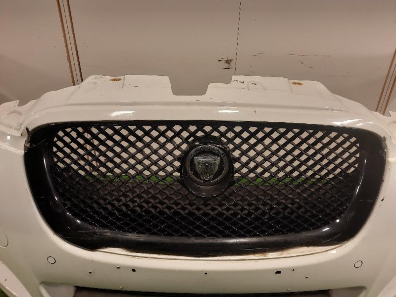 Paraurti ANT Jaguar XF I 2011