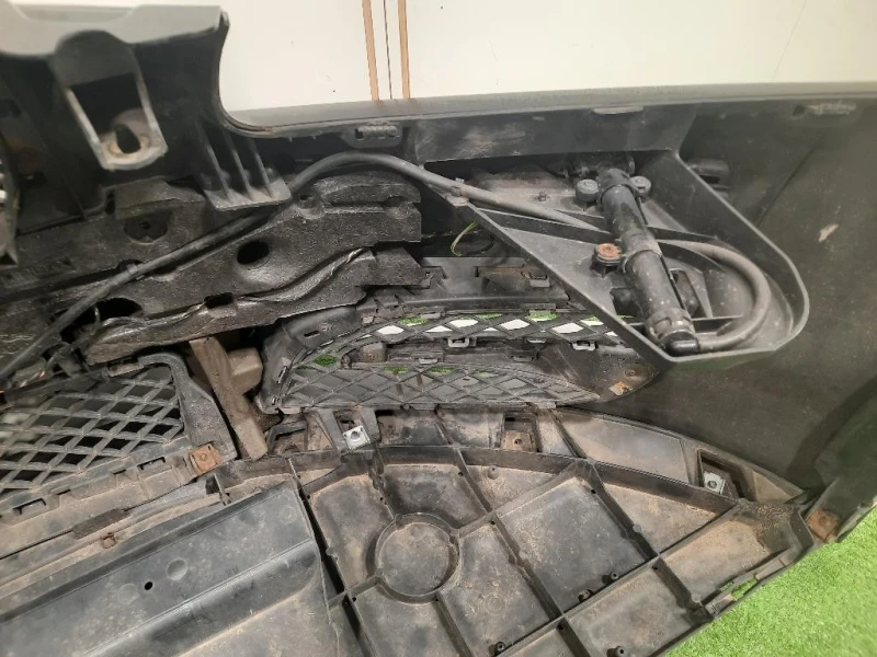 Paraurti ANT Jaguar XF I 2011