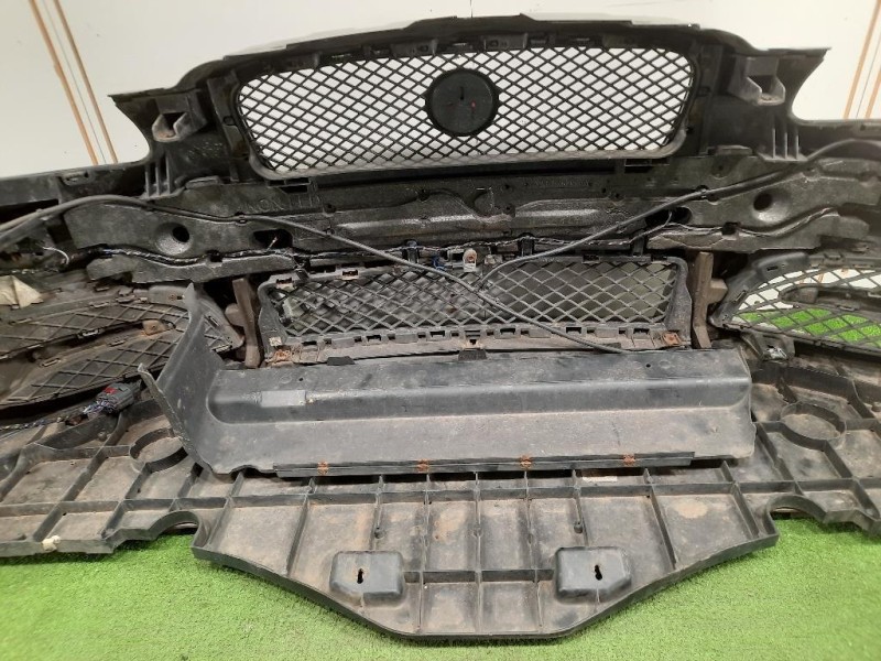 Paraurti ANT Jaguar XF I 2011