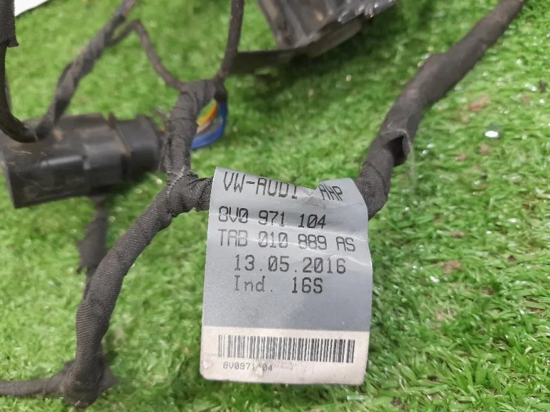 KIT Sensori Parcheggio Paraurti POST 5Q0919275B 8V0971104 Audi A3 8VA Sportback 2012