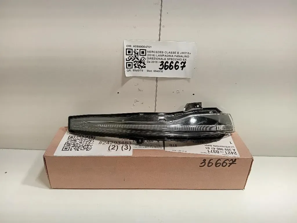 Lampadina Fanalino Direzionale Specchio SX A0999064701 Mercedes Classe E W213 2016