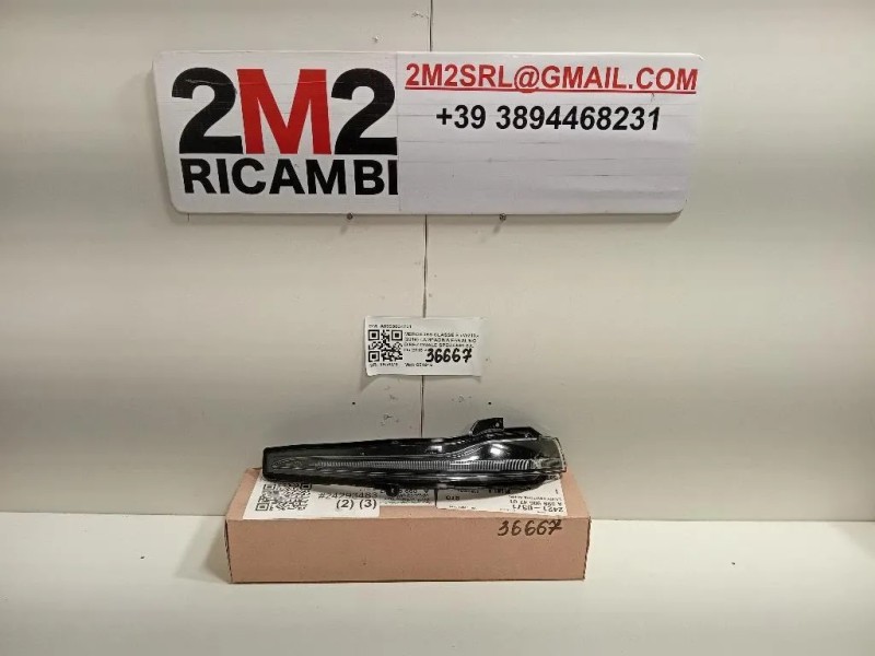 Lampadina Fanalino Direzionale Specchio SX A0999064701 Mercedes Classe E W213 2016