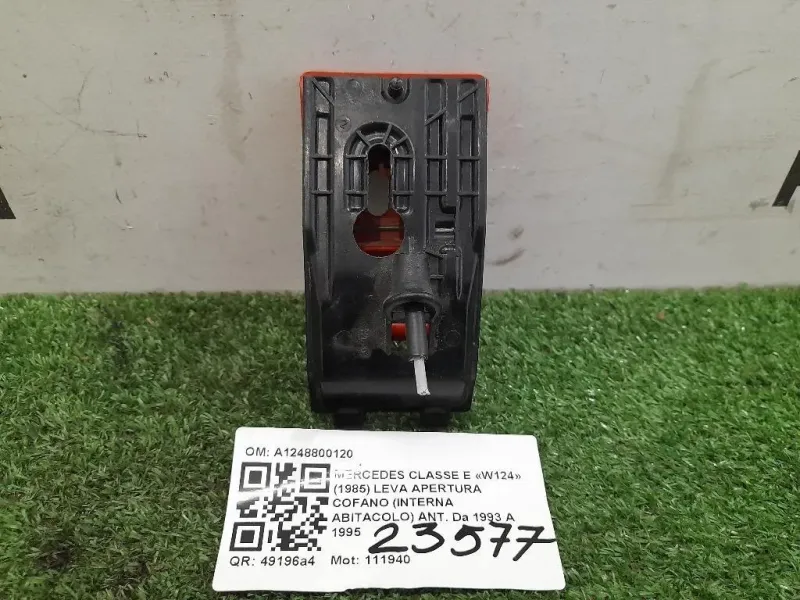LEVA Apertura Cofano Interna Abitacolo ANT A1248800120 Mercedes Classe E W124 1985