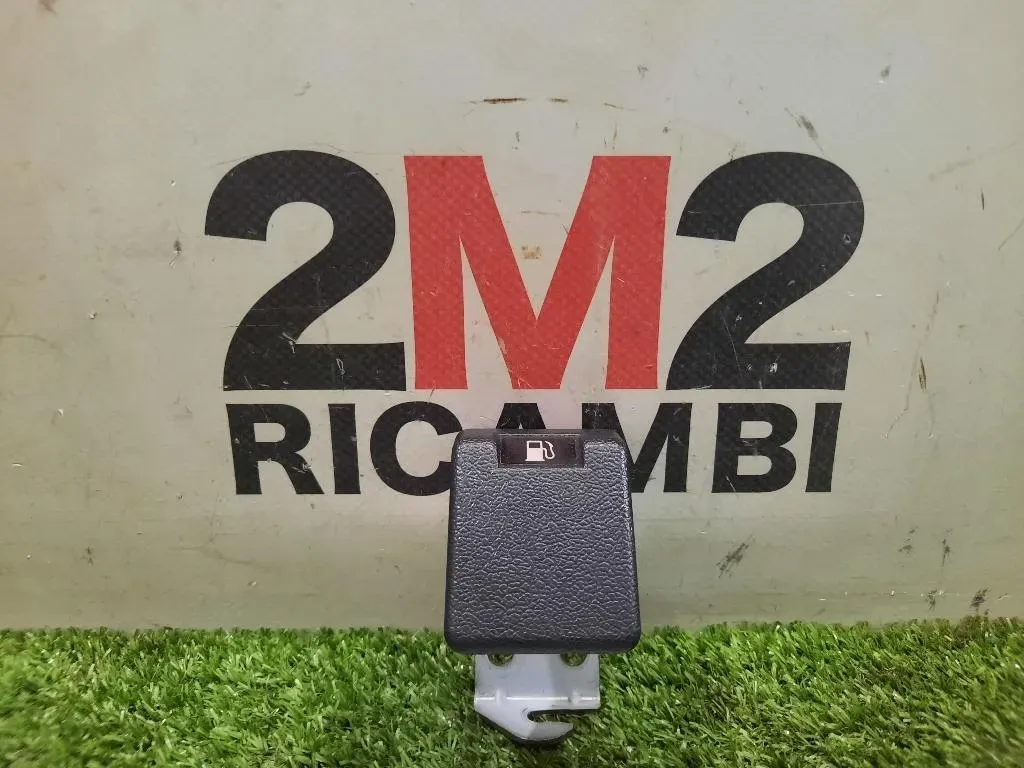 LEVA Apertura Sportello Carburante Mitsubishi Pajero III 2000