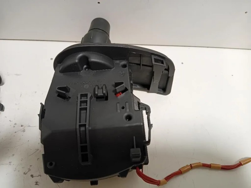 LEVA Devio Comando Radio 8201590631 Renault CLIO III 2006