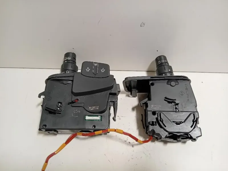 LEVA Devio Comando Radio 8201590631 Renault CLIO III 2006