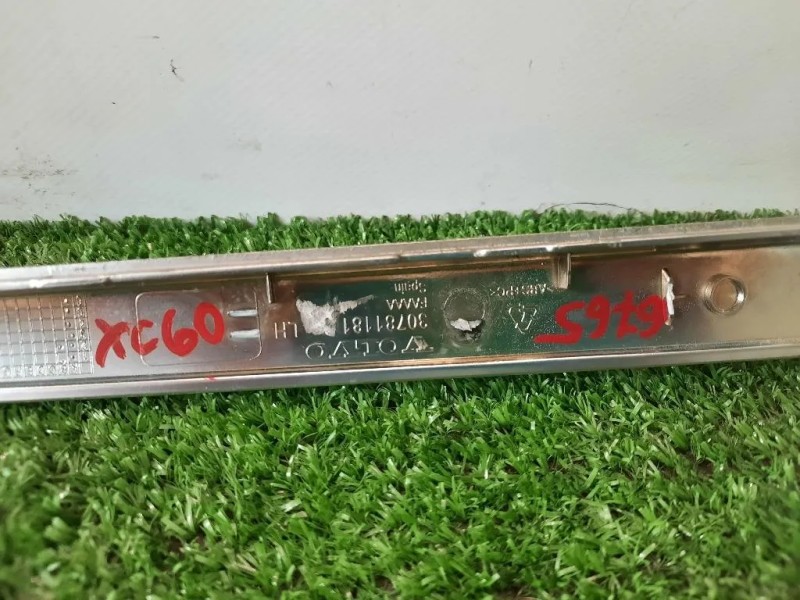 Listello Abbellimento Porta ANT SX 30781181 Volvo XC60 I 2009