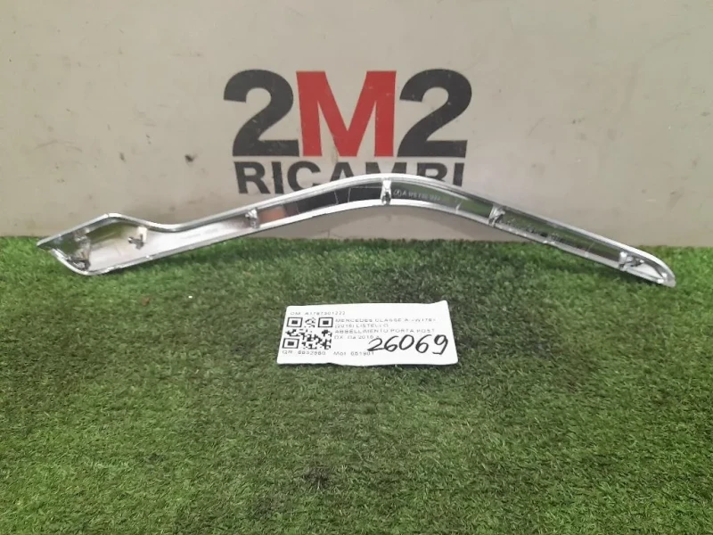 Listello Abbellimento Porta POST DX A1767301222 Mercedes Classe A W176 2015