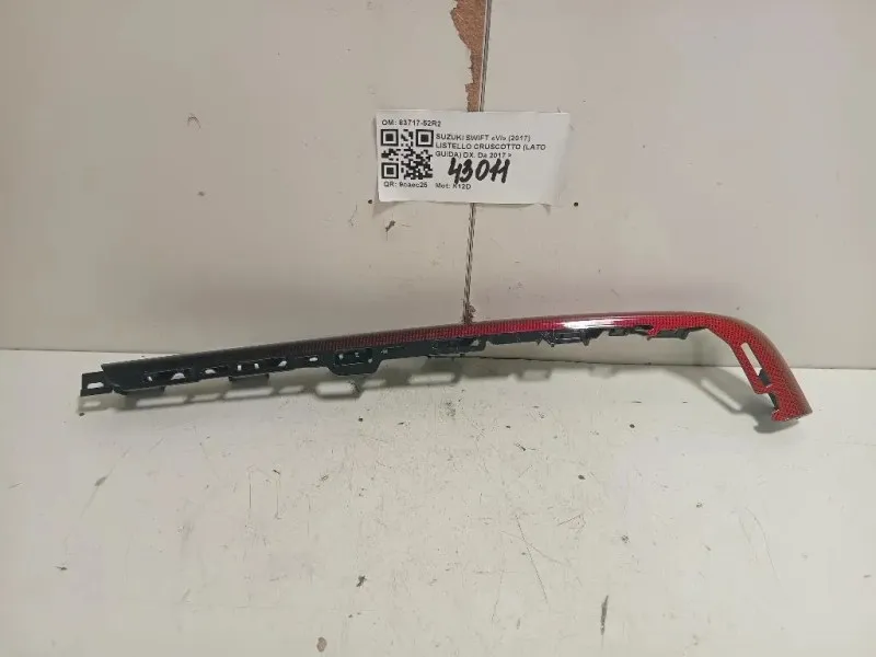 Listello Cruscotto LATO Guida DX 83717-52R2 Suzuki Swift VI 2017