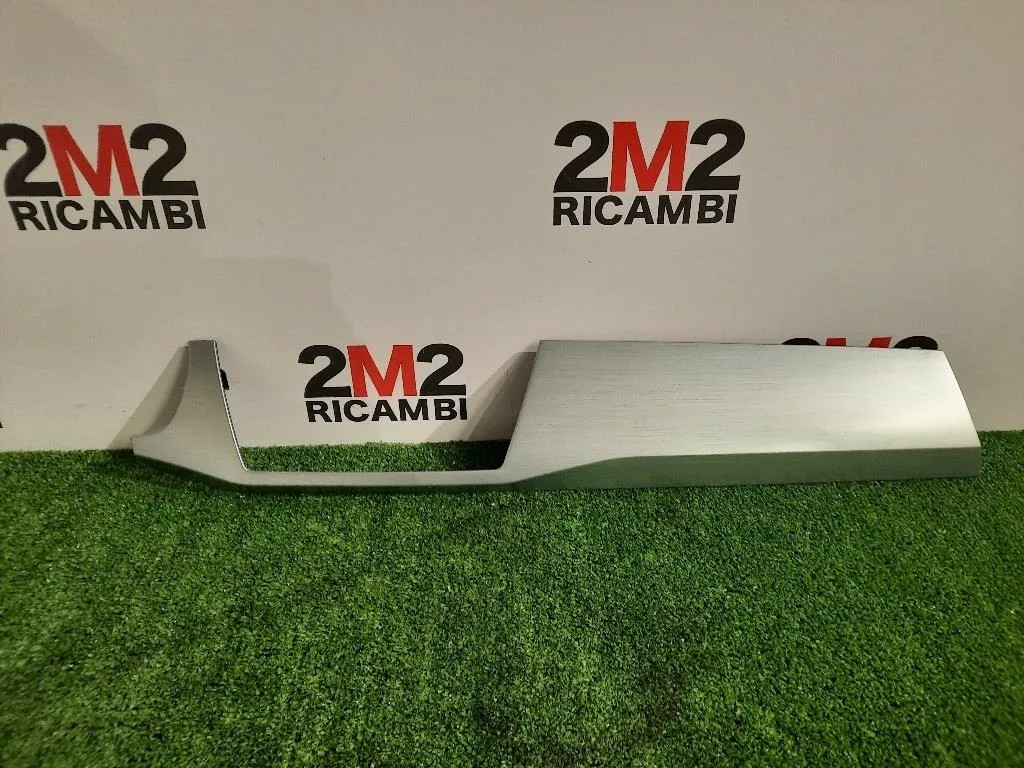 Listello Cruscotto LATO Passeggero DX 6V18584189B9 Skoda Fabia NJ3 2018